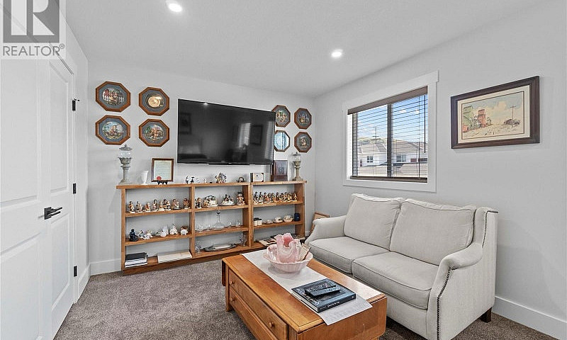 2+1 Bed 4 Bath 2065S...