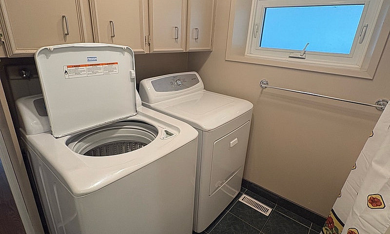2 Bedroom Basement S...
