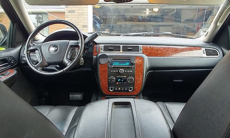 2008 Chevy Avalanche...
