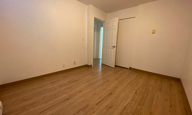 Spacious 3 Bedroom +...
