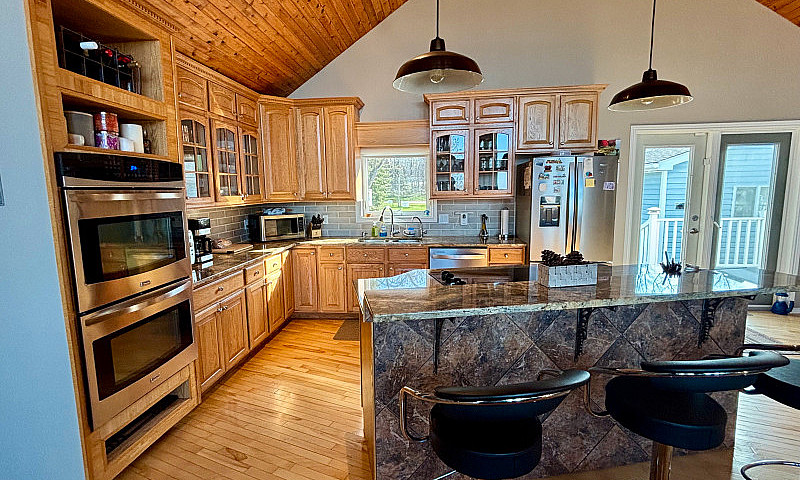 515 Birch Grove, Lak...
