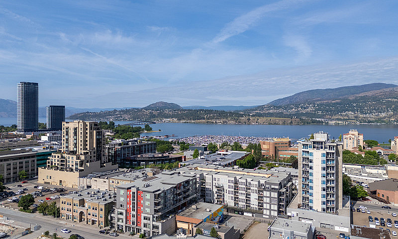 Spacious 2 Bedroom C...