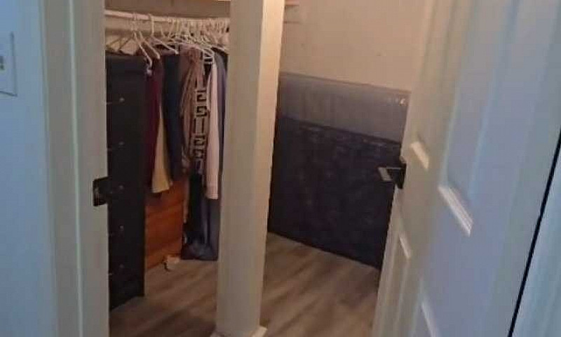 2 Bedroom Basement F...