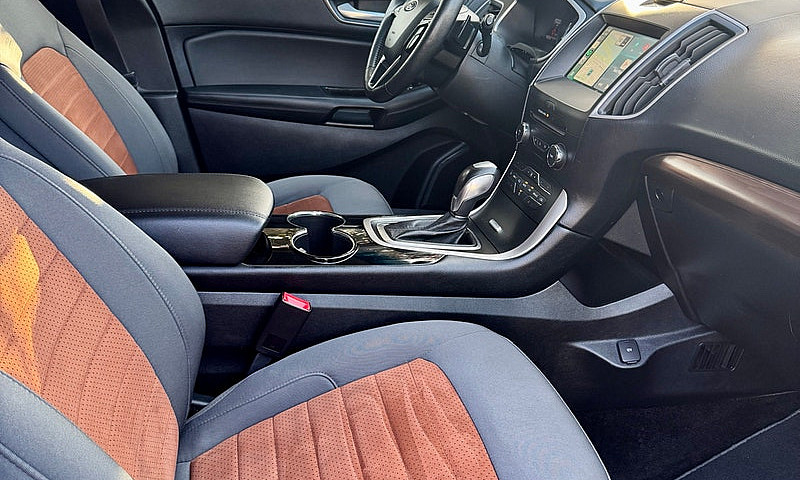2018 Ford Edge Sel A...
