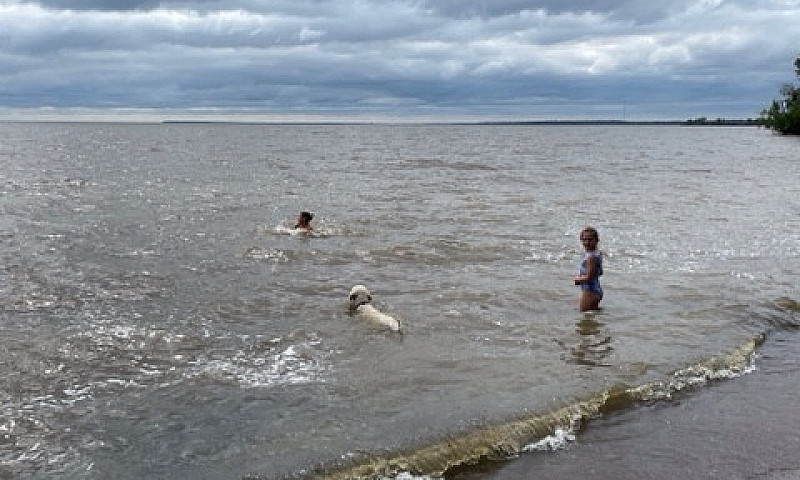 Lakefront Lake Winni...
