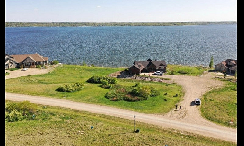 Serviced Lake Lots– ...