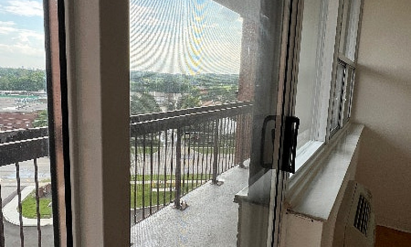 2 Bedroom +Den Condo...