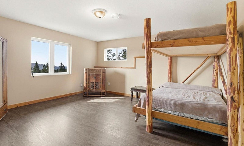 Large, 3 Br Rancher ...