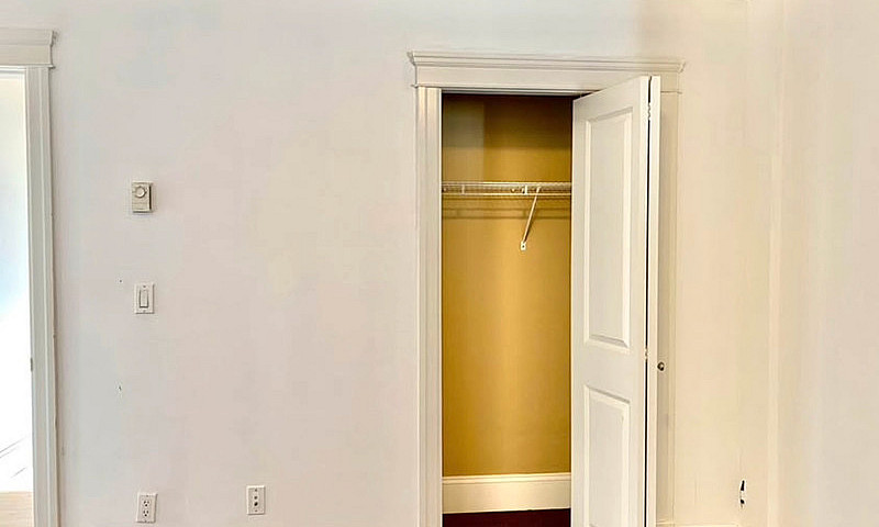 2 Bedroom Suite In W...
