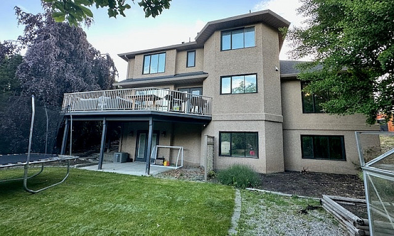 5 Bedrooms, 4 Bathro...