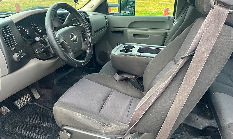 2010 Chevrolet Silve...