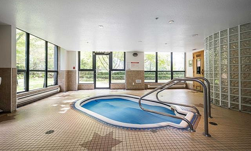 Central City 1 Bed +...
