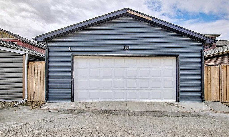 $2,100 |Evanston 3-B...