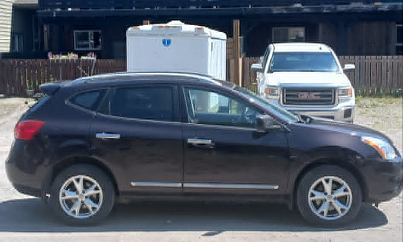 2011 Nissan Rogue Sv...