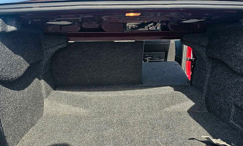 2016 Chevy Malibu- L...