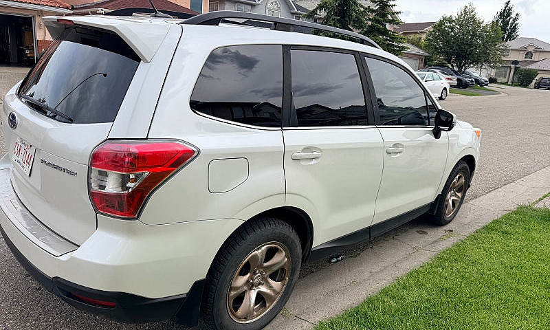 2014 Subaru Forester...