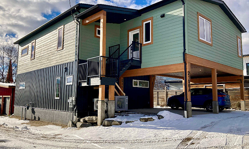New 3 Bed Rossland H...