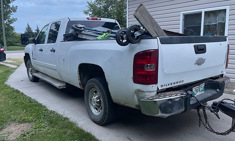 2008 Chevy 2500 Dura...