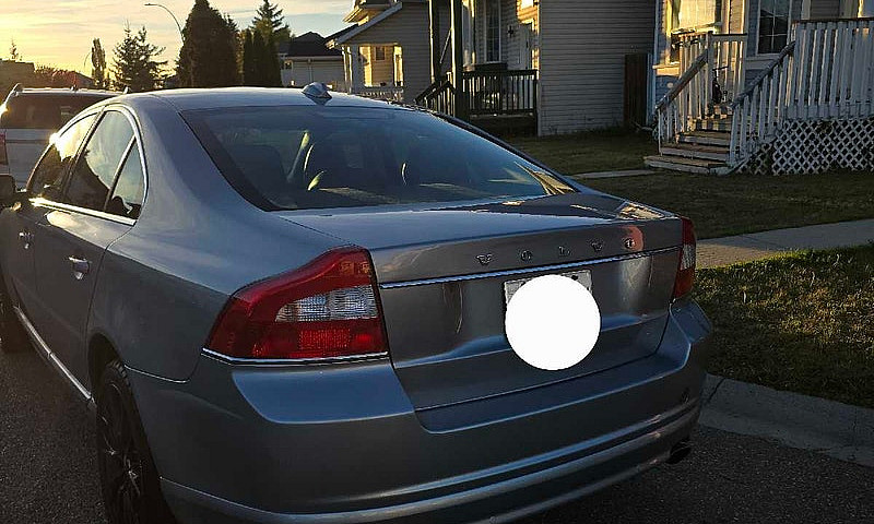 2010 Volvo S80 T6...