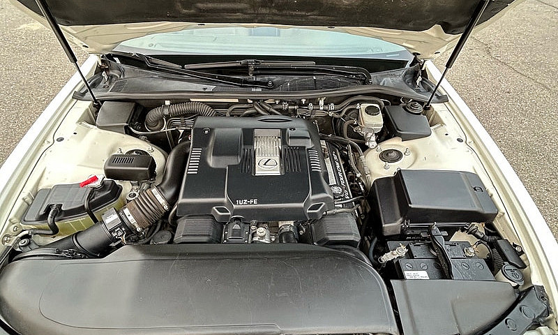 Lexus Ls 400...
