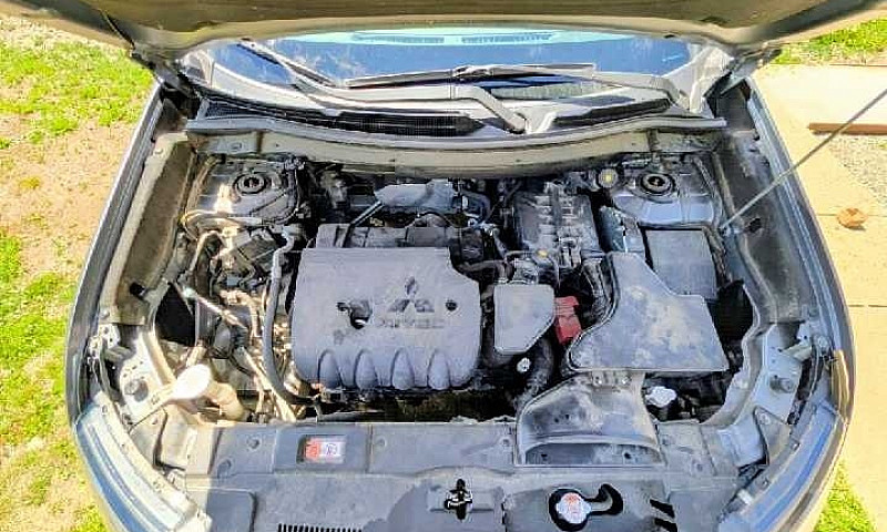 Mitsubishi Outlander...