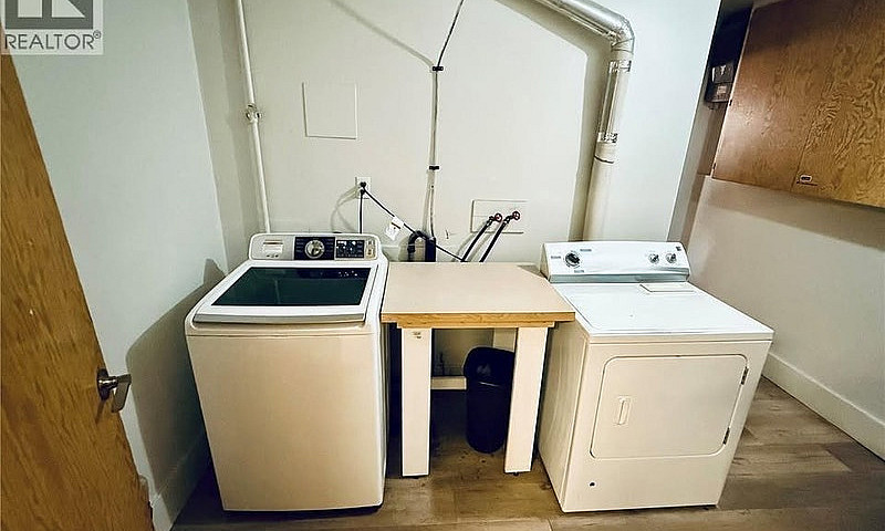 1 Bed 1 Bath Apartme...
