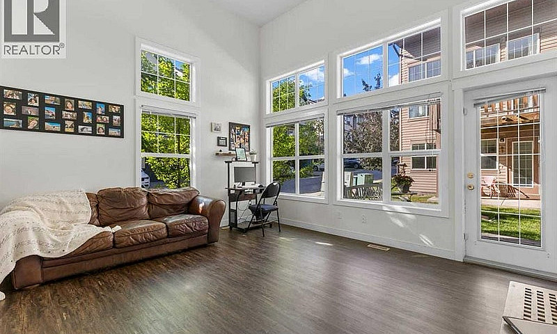 Townhouse In Cochran...