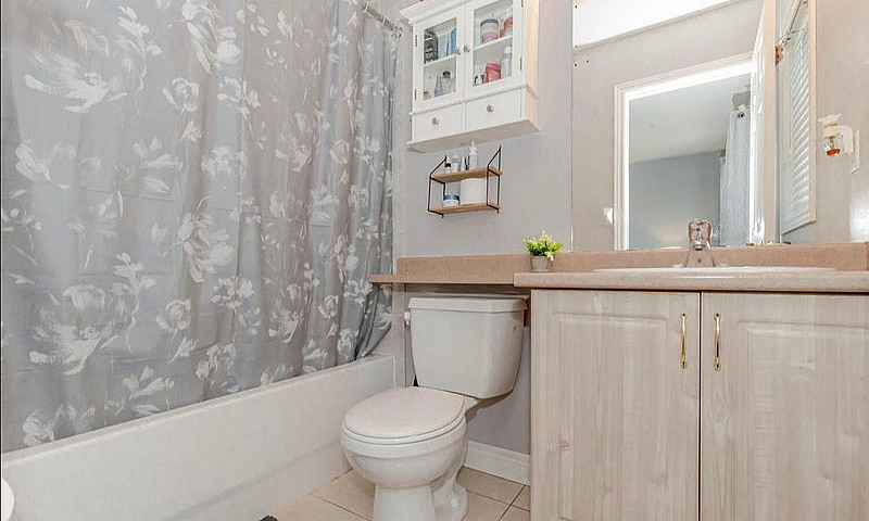3-Bedroom Townhouse ...