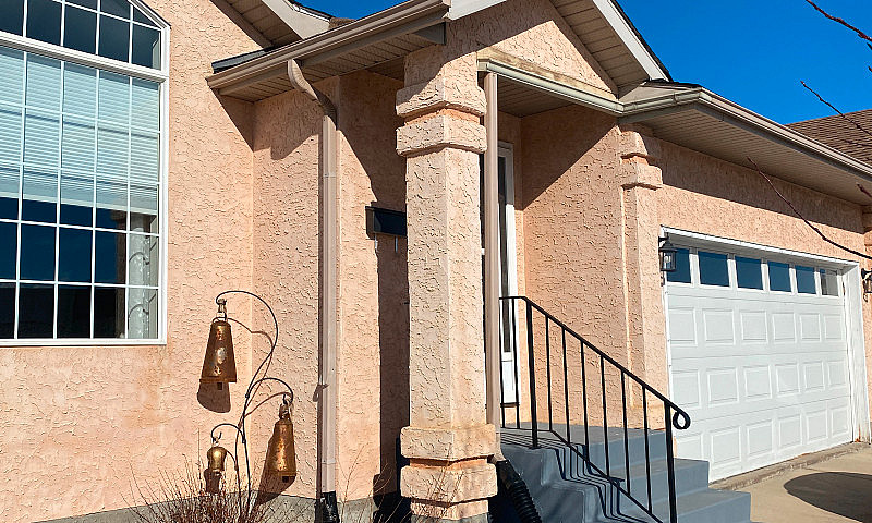 3 Bed 3 Bath Duplex/...