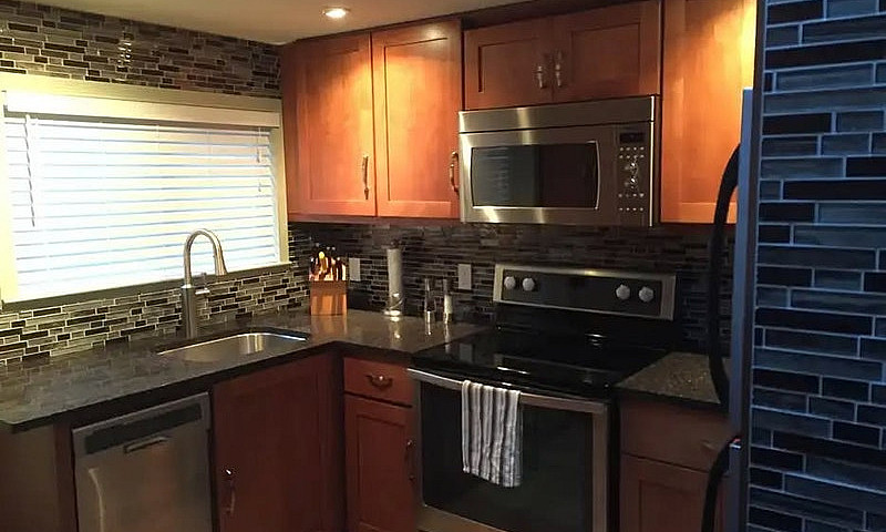 Cottage Rental Victo...