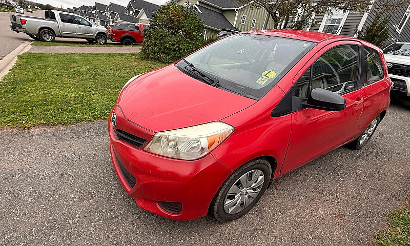 2013 Toyota Yaris Ha...