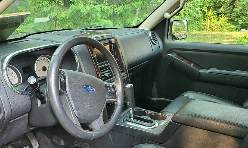 Ford Explorer 2010 V...