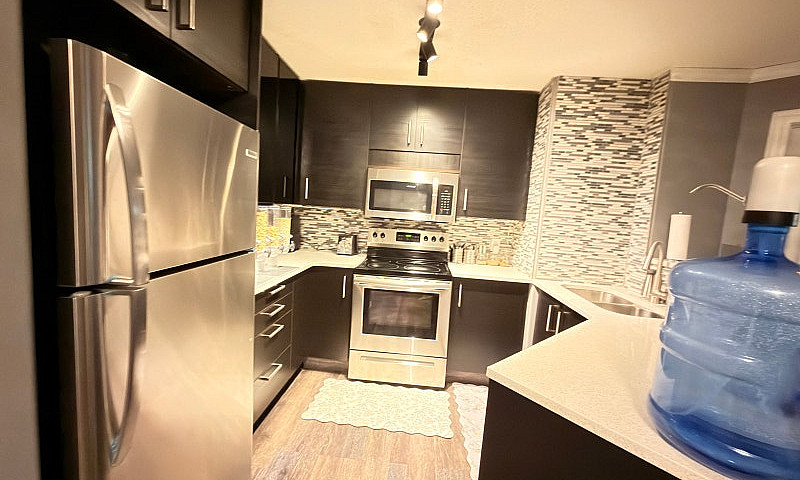 Fully Renovated 2 Be...