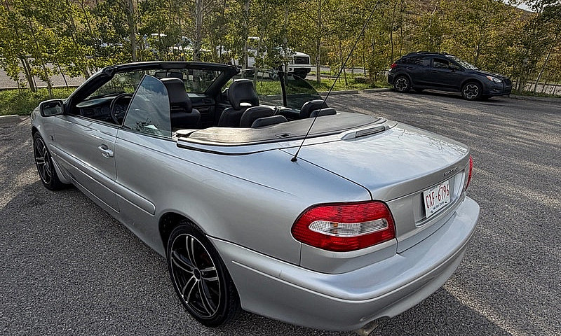 2004 Volvo C70 Conve...