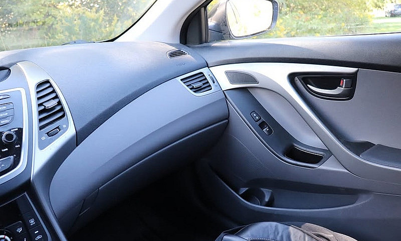 2014 Hyundai Elantra...