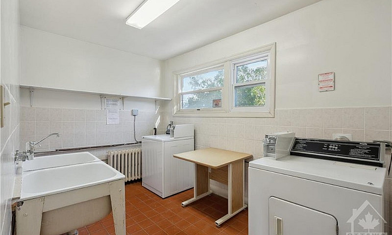 2 Bedroom Apt For Re...
