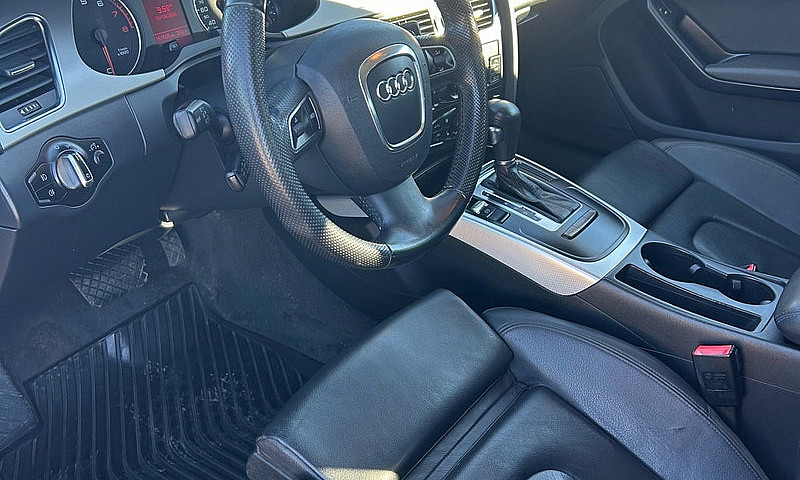 Audi A4 2.0T...
