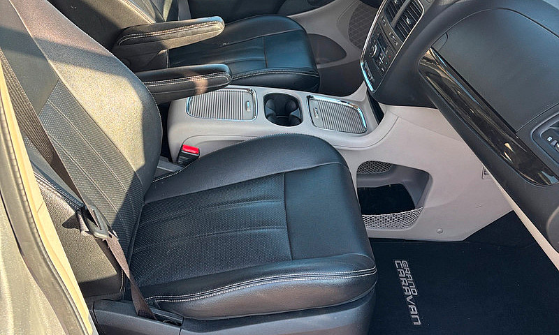 2016 Dodge Grand Car...