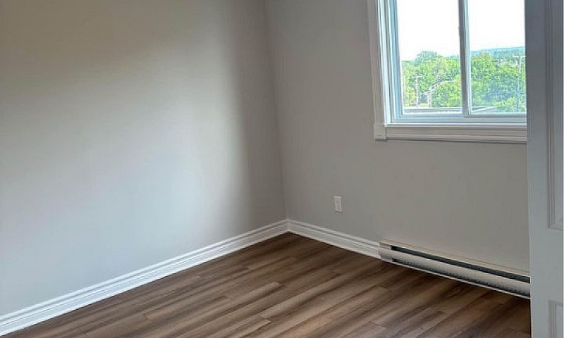 Appartement À Louer...