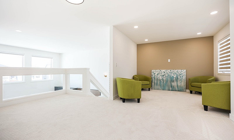Modern Luxury Home F...