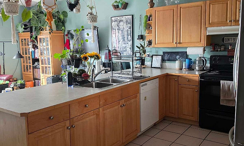 Condo In Inglewood F...