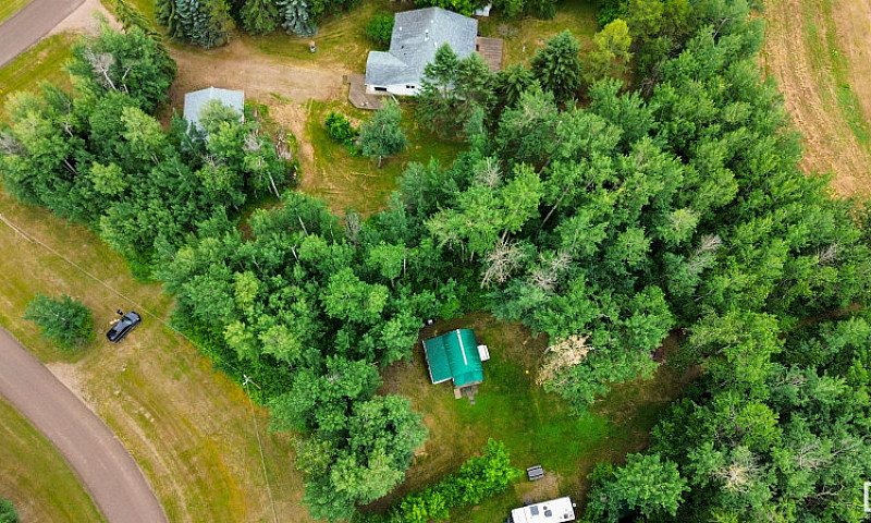 Bonnie Lake Resort L...