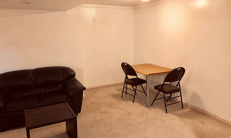 Large 2 Bed. Basemen...