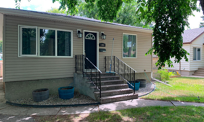 Charming 4 Bedroom 2...