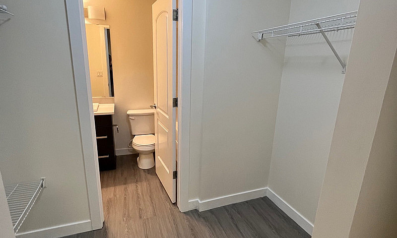 2 Bed 2 Bath Apartme...