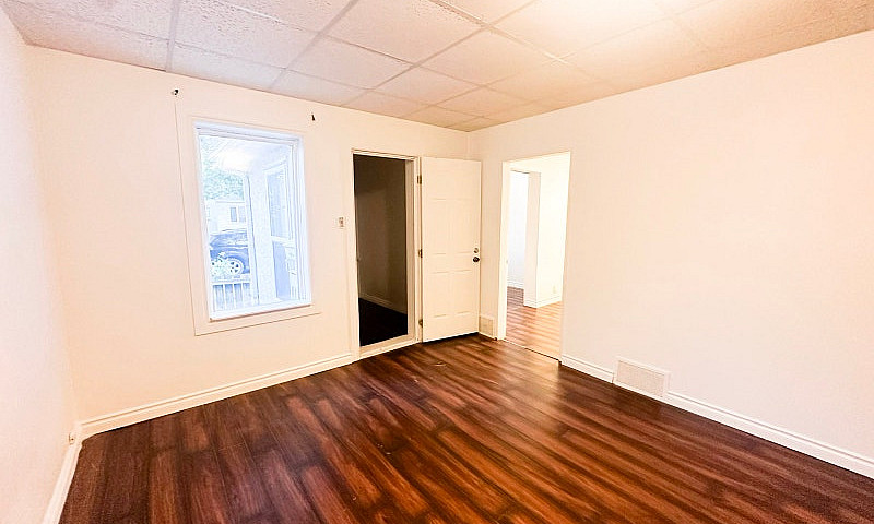 2 Beds 1 Bath At St....