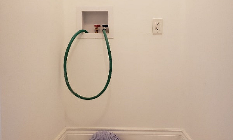 Rénové Style Condo 4...
