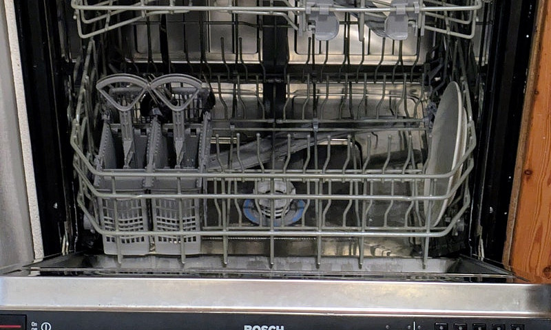 2 Beds 1 Bath Flat...