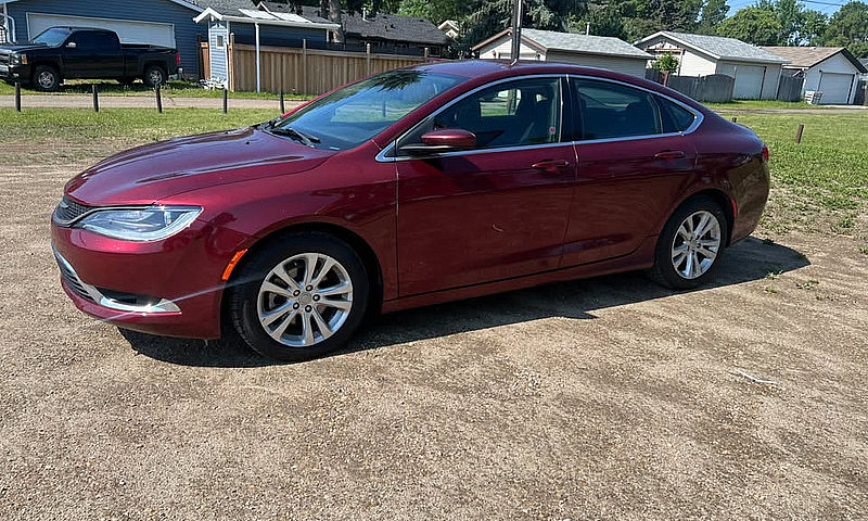 2015 Chrysler 200 Li...