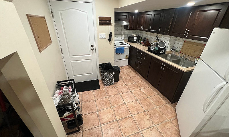 1 Bed 1 Bath Basemen...